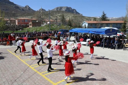 Halkapınar'da 23 Nisan kutlamaları